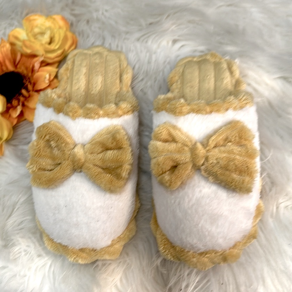Yellow And White Bow Slippers Sz 7.5-8.5 (38-39) NEW! - Picture 3 of 6